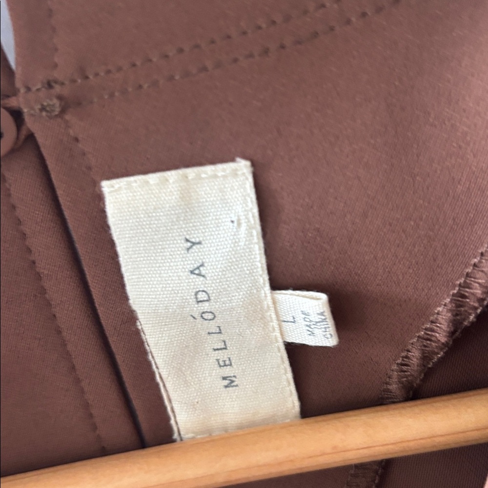 MELLODAY Boxy Stretch Crepe T-Shirt - Picture 5 of 9